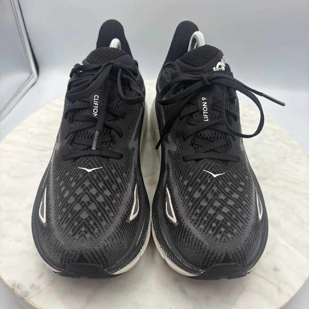 Hoka Clifton 9 Running Shoes Mens 10D Black White 1127895 Athletic Trainers